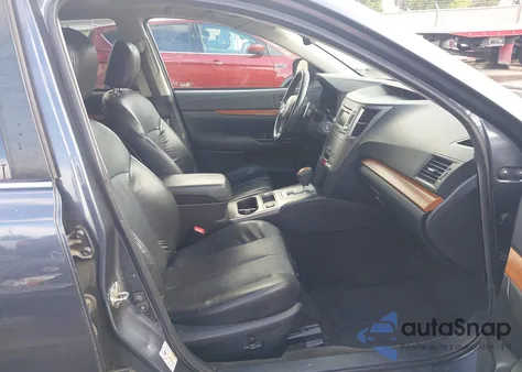 2014 Subaru Outback 2.5I Limited z USA, uszkodzony, nr VIN 4S4BRBLC2E3251376